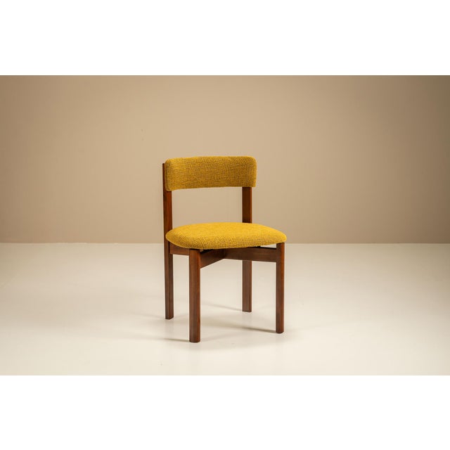 1970s Dining Room Chairs in Ocher Fabric, Italy, 1970s, Set of 8 For Sale - Image 5 of 13