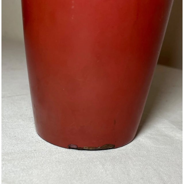 Big Antique 19th Century Japanese Meiji Red Totai Cloisonné Porcelain Bird Vase For Sale - Image 16 of 17