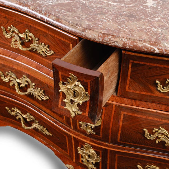 Mid 18th Century French Louis XV Chest of Drawers, 1760s For Sale - Image 5 of 17