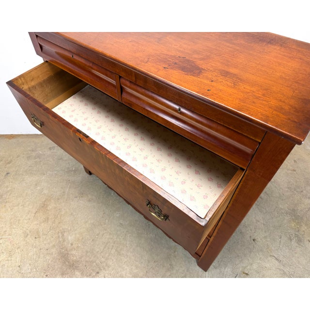 Antique 19th Century Cherry American Empire / Federal Style Chest of Drawers For Sale - Image 12 of 12
