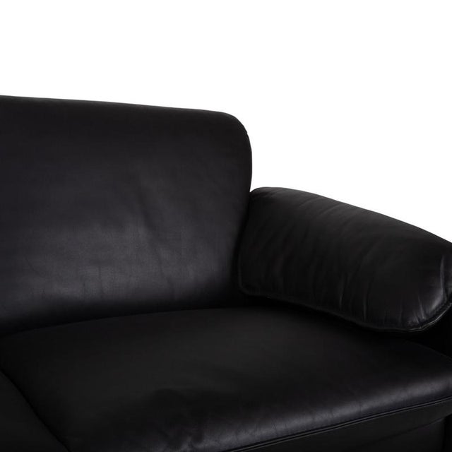 Leolux Leather Three-Seater Black Bora Sofa from Leolux For Sale - Image 4 of 12