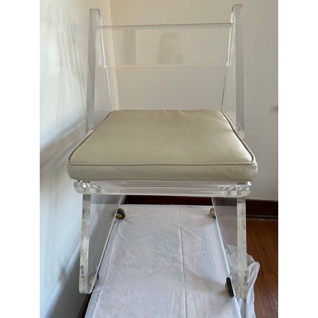 Mid-Century 1"- 1 1/4" Thick Lucite Desk Chair For Sale - Image 4 of 12