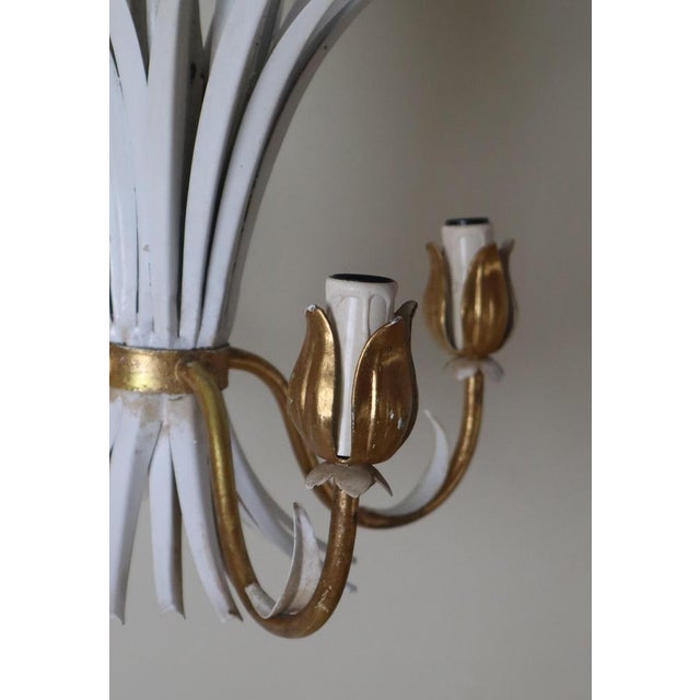 Metal Hollywood Regency Leaf Chandelier in White and Gold from Hans Kögel, 1960s For Sale - Image 7 of 18