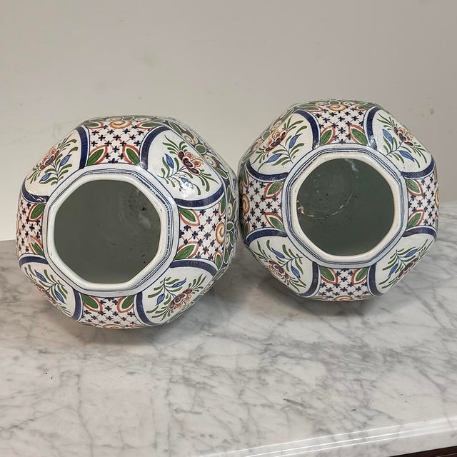 1900s Pair of Boch Frères Keramis Polychrome Lidded Urns For Sale - Image 17 of 18