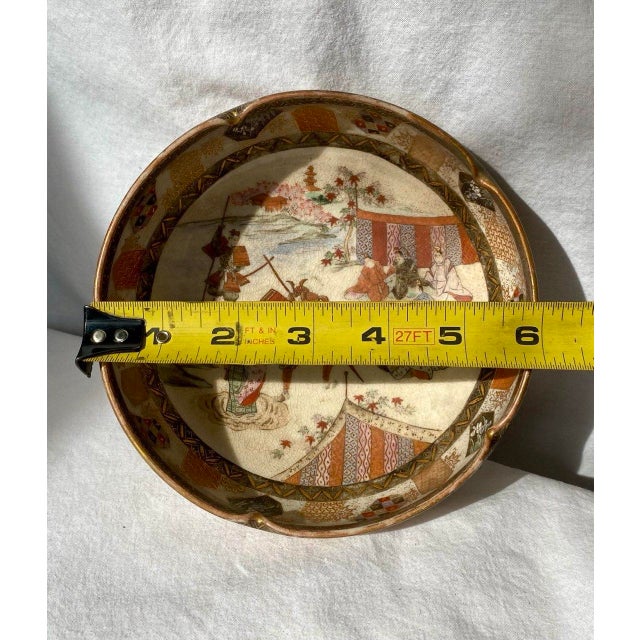 Antique Japanese Satsuma Bowl, Meiji Period (C. 1885–1905), Samurai Scene With Moriage Gilt For Sale - Image 11 of 11