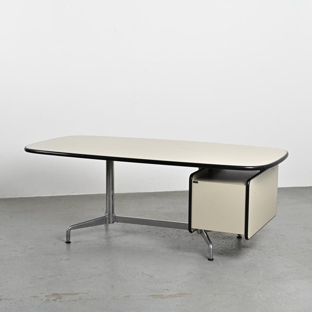 Castelli Desk by Giancarlo Piretti for Castelli, Italy, 1970 For Sale - Image 4 of 11