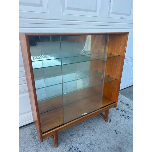 1960s Mid Century Modern Teak Display Cabinet/Bookcase by Turnidge For Sale - Image 13 of 16