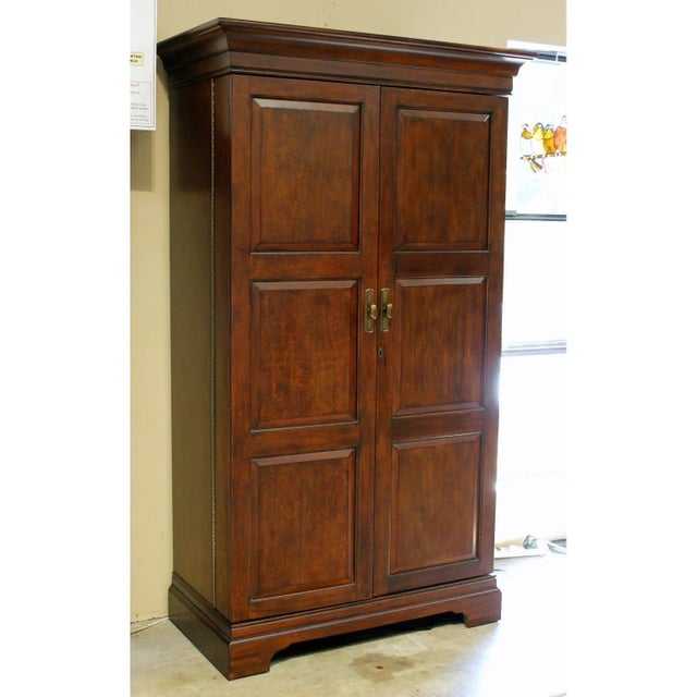 Howard Miller Late 20th Century Howard Miller 'Sonoma' Wine & Bar Cabinet For Sale - Image 4 of 10
