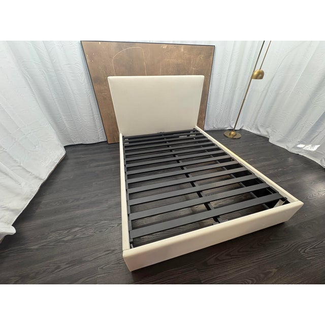 Rh Lawson Fabric Panel Bed – Queen | 48" Headboard | Natural Performance Linen Weave For Sale - Image 9 of 18