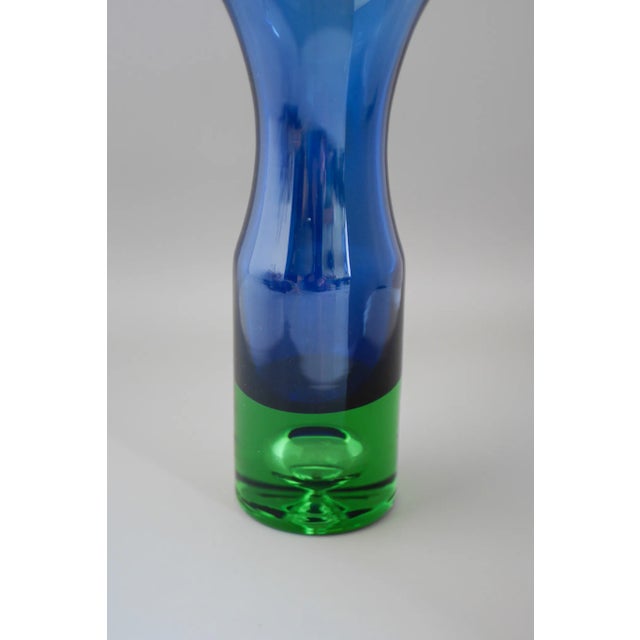 Mid-Century Modern Mid-Century Modern Scandinavian Bright Blue and Emerald Green Glass Vase from Borgström Åseda, Sweden For Sale - Image 3 of 11