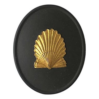 English Wedgwood Basalt Jasperware Scallop Seashell Box, Circa 1980s For Sale