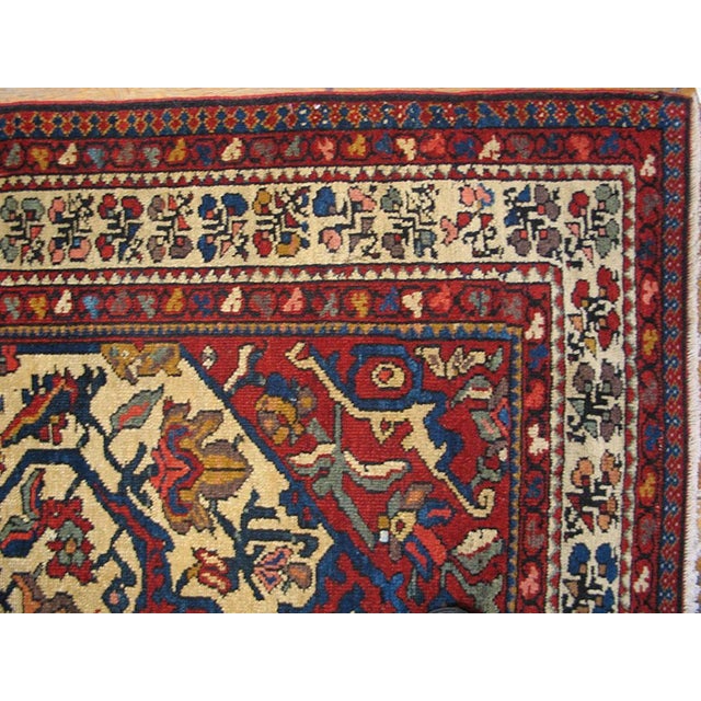 1920s Ivory Red Medallion Antique Persian Bakhtiari Rug 4'6" X 7'2" Handknotted Wool Carpet For Sale - Image 4 of 6