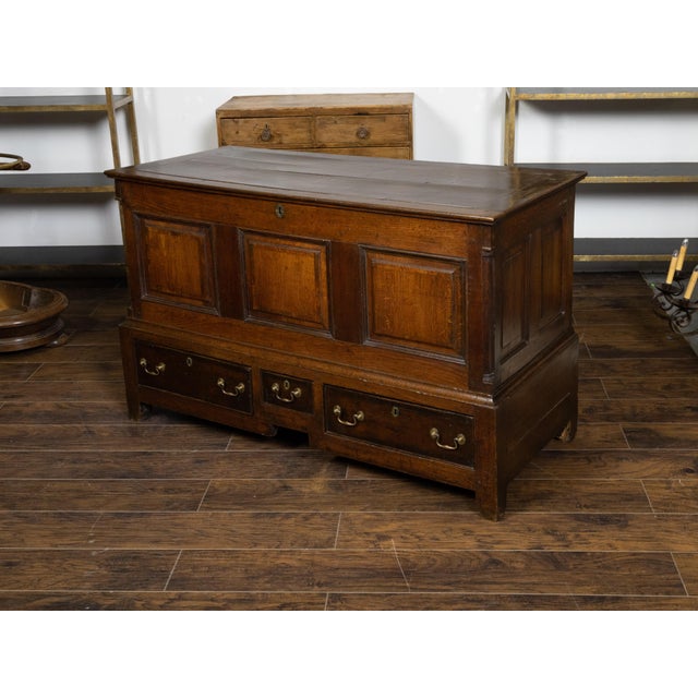 Brown English Georgian Period 1800s Oak Mule Chest with Lift Top and Three Drawers For Sale - Image 8 of 12