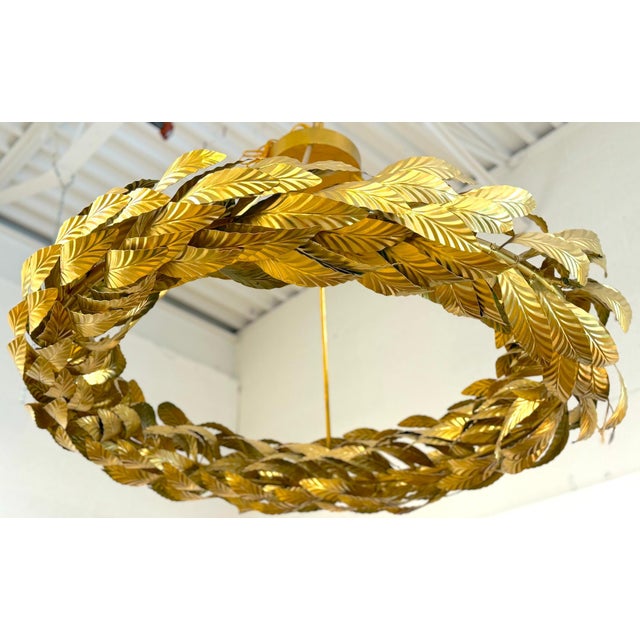 Neoclassical Apollo Grand Circular Laurel Leaf Chandelier in Gilt Wrought Iron For Sale - Image 3 of 14