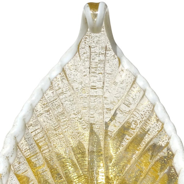 Barovier Toso Murano Vintage Gold Leaf White Trim Italian Art Glass Gondola Footed Bowl For Sale In Orlando - Image 6 of 8