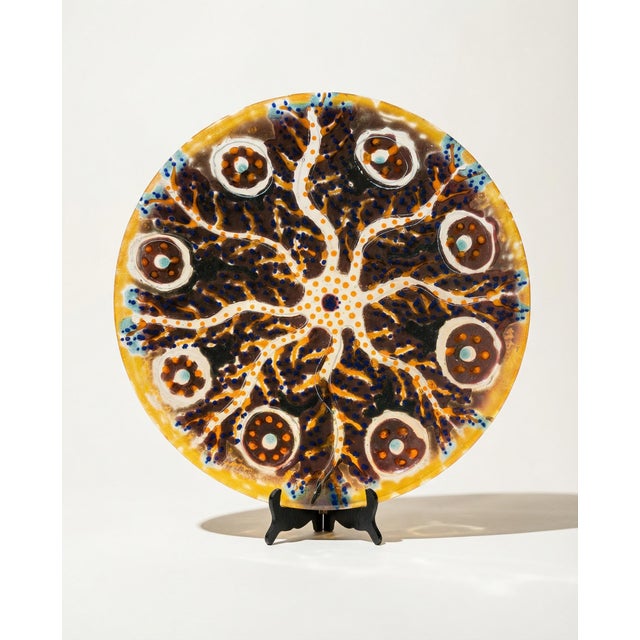 An imposing sculptural bowl in fused glass, a unique piece with a remarkable diameter of 53.5 cm. The organic motifs,...