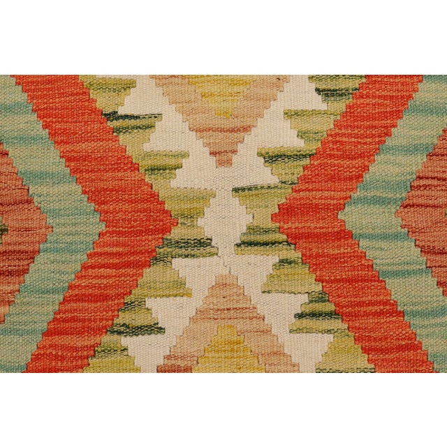 Rustic Turkish Kilim Gray Beige Hand-Woven Wool Rug For Sale - Image 4 of 9