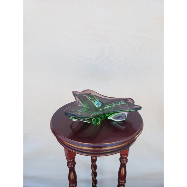 Glass Mid 20th Century Vintage Italian Hand-Blown Green and Purple Art Glass Bowl For Sale - Image 7 of 10