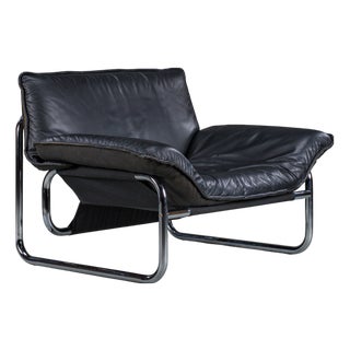 Bauhaus Lounge Chair in Black Leather attributed to Johan Bertil Häggström for Swed-Form / Ikea, Sweden, 1970s For Sale