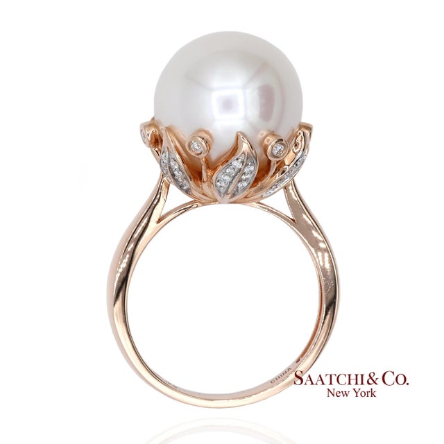 Early 21st Century 14k (585) Rose Gold Natural Brilliant Diamond and White Pearl Ring, Size 8 For Sale - Image 5 of 10