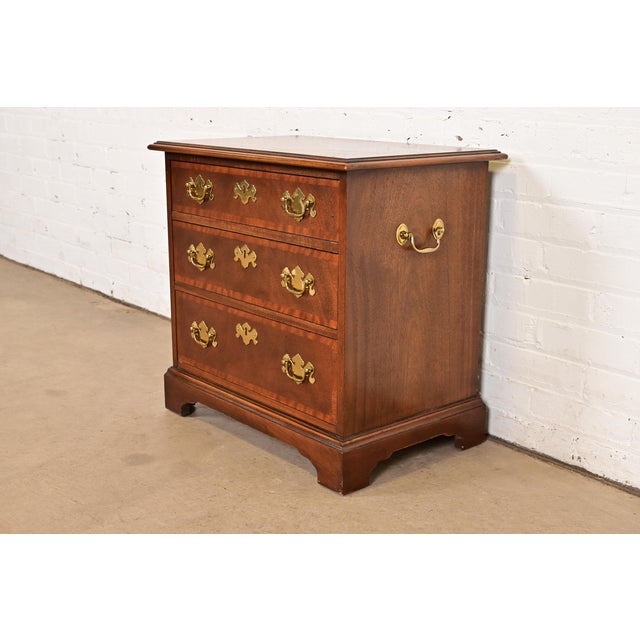 1980s Baker Furniture Georgian Banded Mahogany Bedside Chest For Sale - Image 12 of 12