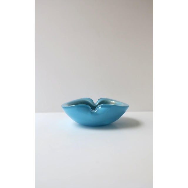 Italian Murano Blue and Gold Art Glass Bowl Alfredo Barbini, Ca Mid-20th Century For Sale - Image 9 of 11