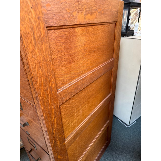 Mid 20th Century Quarter-Sawn Oak Four-Drawer Filing Cabinet, Vintage For Sale - Image 5 of 12