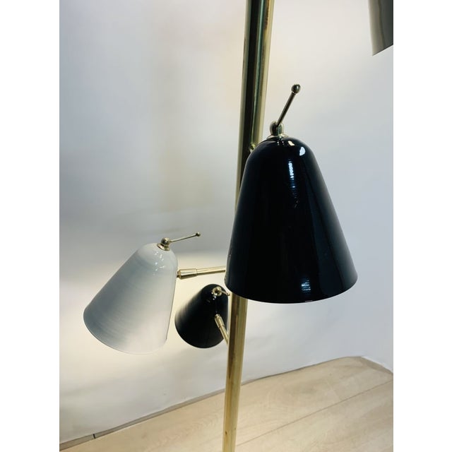 Floor lamp with six adjustable cones. European Plug (up to 250V).The wiring of this item may be original and might need...