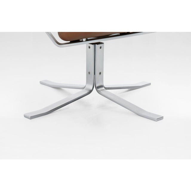 EJ5 Corona Lounge Chairs in Steel and Cognac Leather by Poul M. Volther for Erik Jørgensen, 1960s, Set of 2 For Sale - Image 6 of 8