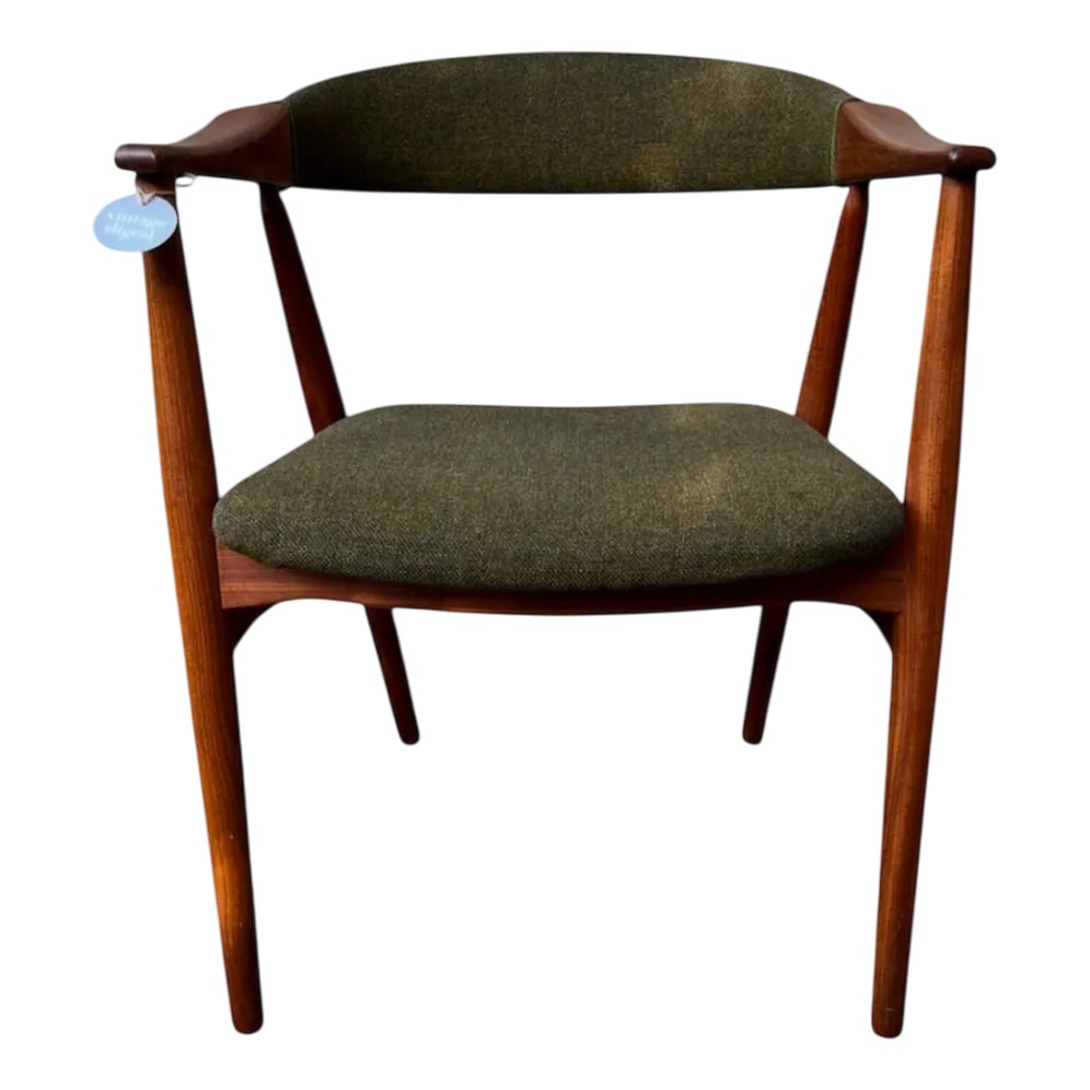 Mid-Century Teak Model 213 Chair by Thomas Harlev for Farstrup