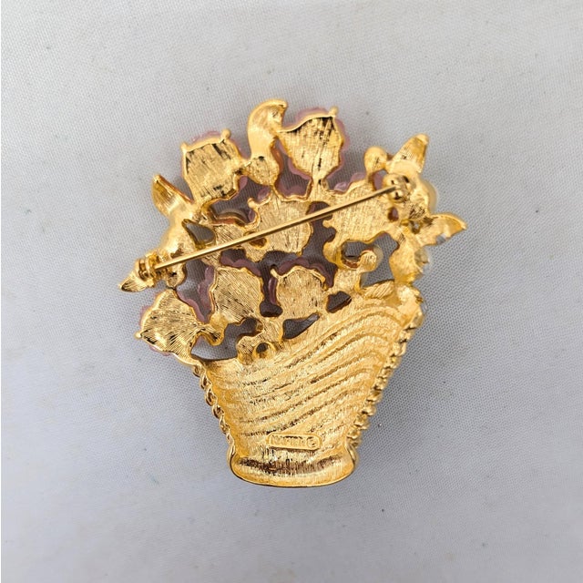 Vintage 1980s Signed Napier Pink Rhinestone Flowers & Faux-Pearls in a Basket Brooch For Sale In Philadelphia - Image 6 of 7