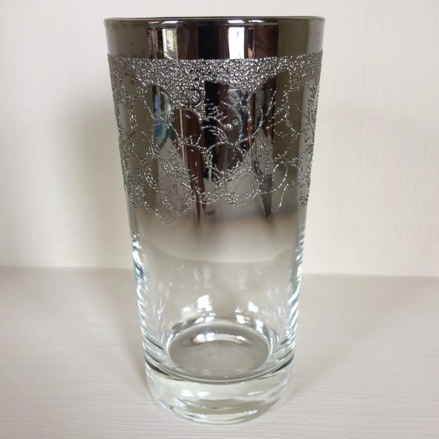 Transparent Dorothy Thorpe Style Grape Pattern Silver Fade Ice Bucket WithTongs and Six 12 Oz. Tumblers - Set of 8 For Sale - Image 8 of 13