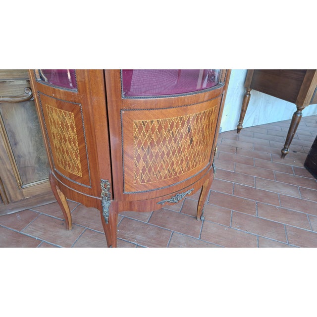 French Crescent Display Case in Walnut For Sale - Image 3 of 7