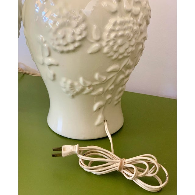Mid 20th Century Mid-Century Chinoiserie Ginger Jar Table Lamps - A Pair For Sale - Image 5 of 6
