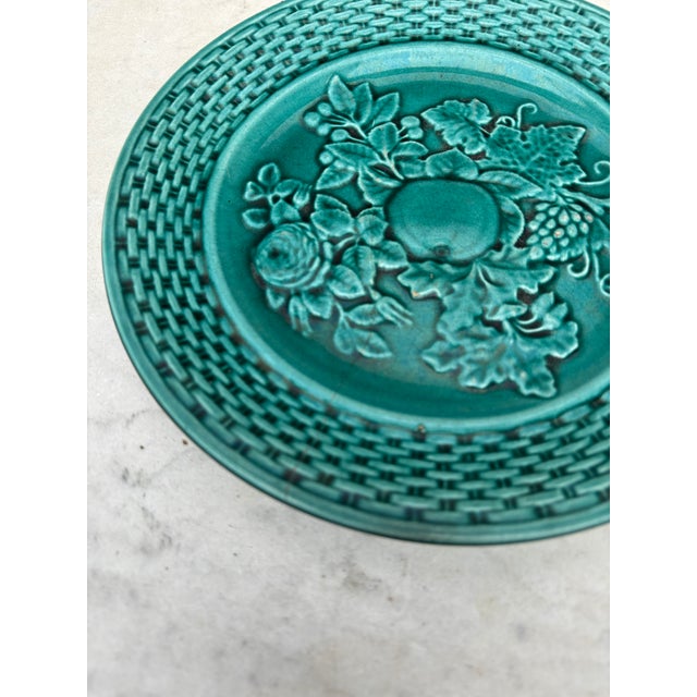 French Country 19th Century French Green Fruits & Rose Majolica Plate For Sale - Image 3 of 6