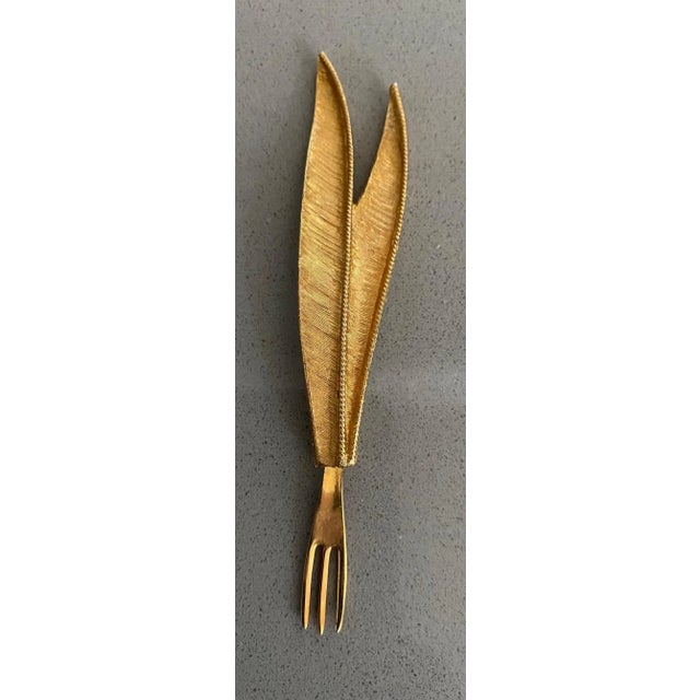 Mid 20th Century Vintage 24Kt Gold-Plated Cocktail Forks With Leaf Handles- Set of 6 For Sale - Image 5 of 10