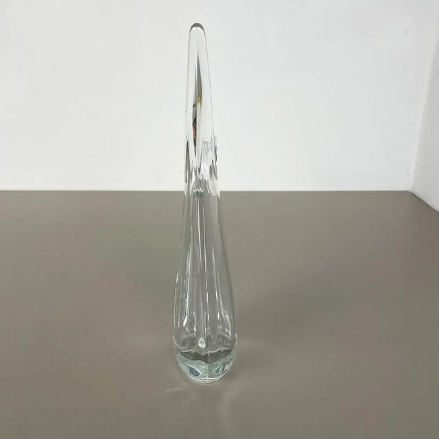 1970s Large Floral Crystal Glass Vase attributed to Flavio Poli for Art Vannes, France, 1970s For Sale - Image 5 of 18