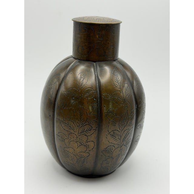 Metal tea caddies are popular among tea drinkers in China for their ability to keep tea leaves fresh and air tight. This...