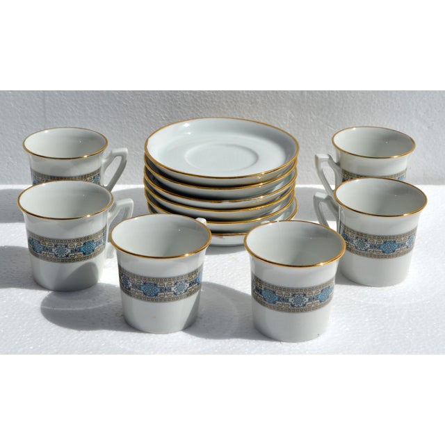 English 1950s Italian Demitasse Espresso Cup Set of 6 Matching Saucers Gold Leaf Porcelain For Sale - Image 3 of 14