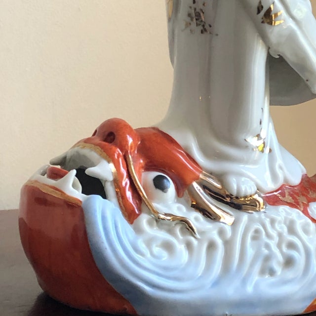 Mid 20th Century Mid-20th Century Chinese Guan Yin Porcelain Figure For Sale - Image 5 of 12