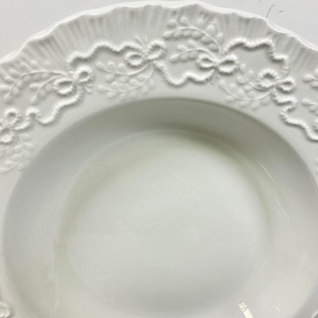 1989 Vintage English Americana Wedgwood for Ralph Lauren Le Blanc Claire Coupe Soup Bowl - Set of 7 For Sale - Image 6 of 9