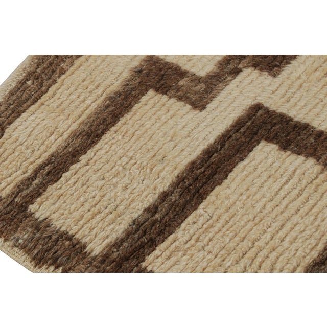 1950s Vintage Tulu Rug in Beige, With Brown Geometric Patterns, From Rug & Kilim For Sale - Image 5 of 7