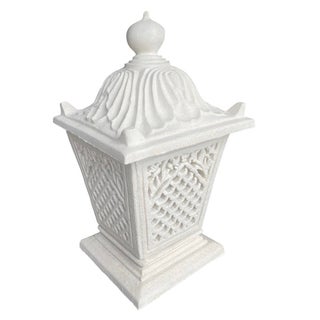 Vintage Palm Beach Regency Pier-Top Cast Stone Garden Lantern For Sale