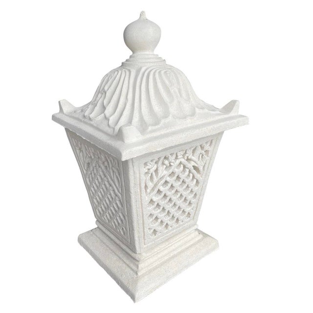Vintage Palm Beach Regency Pier-Top Cast Stone Garden Lantern For Sale