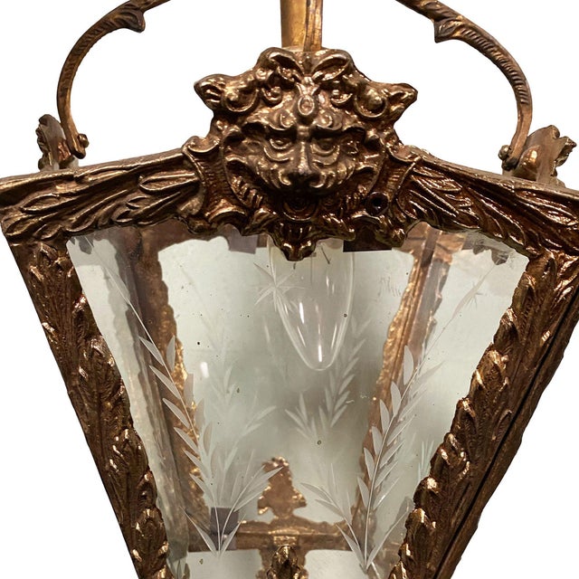 1940s Italian Rococco Style Brass Lantern Hanging Wall Sconce W/ Etched Glass Panels For Sale - Image 14 of 16