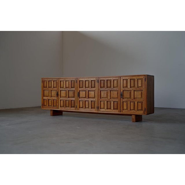 Brutalist Spanish Oak Sideboard - Spain 1960s For Sale - Image 3 of 11