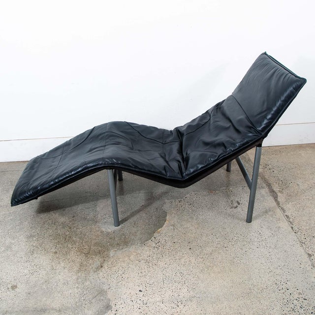 1970s Mid Century Danish Modern Lounge Chair Chaise Black Leather Attributed to Tord Bjorklund Metal For Sale - Image 4 of 9