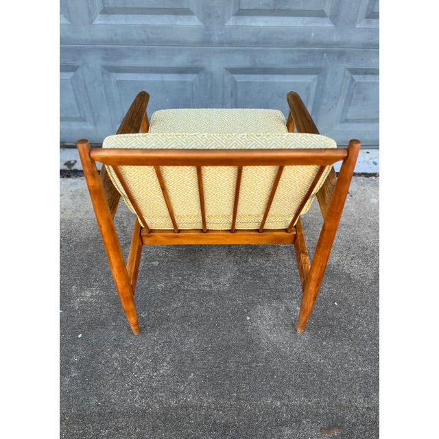 Wood Spindle-Back Lounge Chair in Baumritter Style For Sale - Image 7 of 13