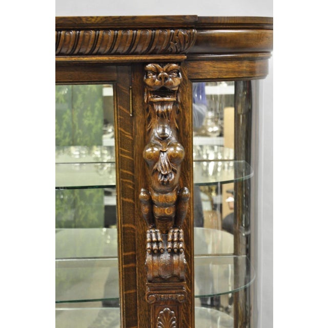 Antique American Empire Tiger Oak Curved Glass China Cabinet W/ Carved Griffins For Sale - Image 4 of 18