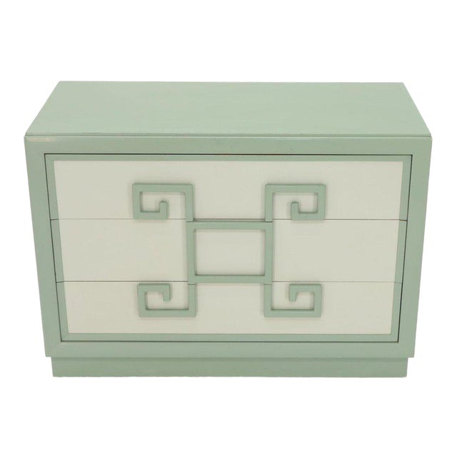 Kittinger Mandarin Style Bachelor Chest Dresser Blue and White Lacquer For Sale